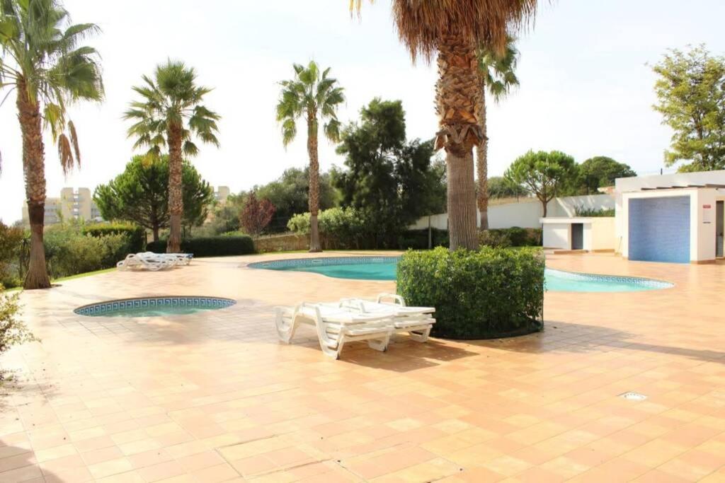 Great 2 Bedroom Apartment With Communal Pool Lagos Exterior foto